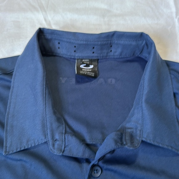Oakley Men's Blue Polo Shirt Size Large Regular Fit - Picture 4 of 7